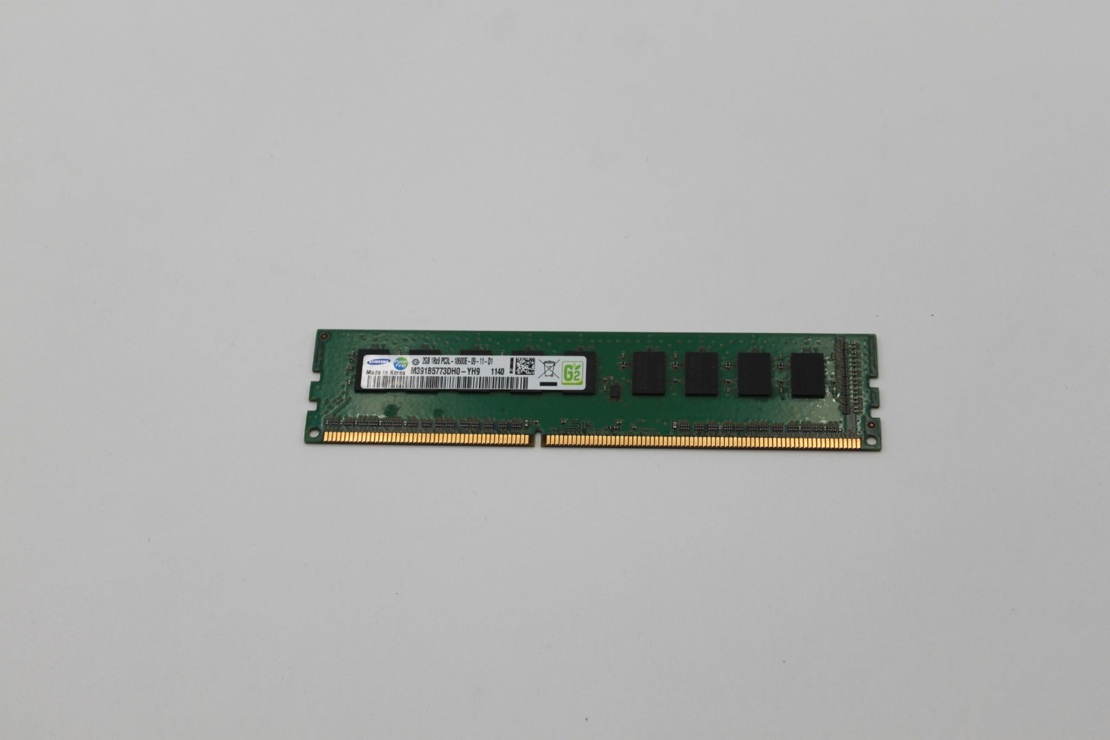 M391B5773DH0-YH9 Samsung 2GB PC3-10600 DDR3-1333MHz ECC Unbuffered CL9 240-Pin DIMM 1.35V Low Voltage Single Rank Memory Module
