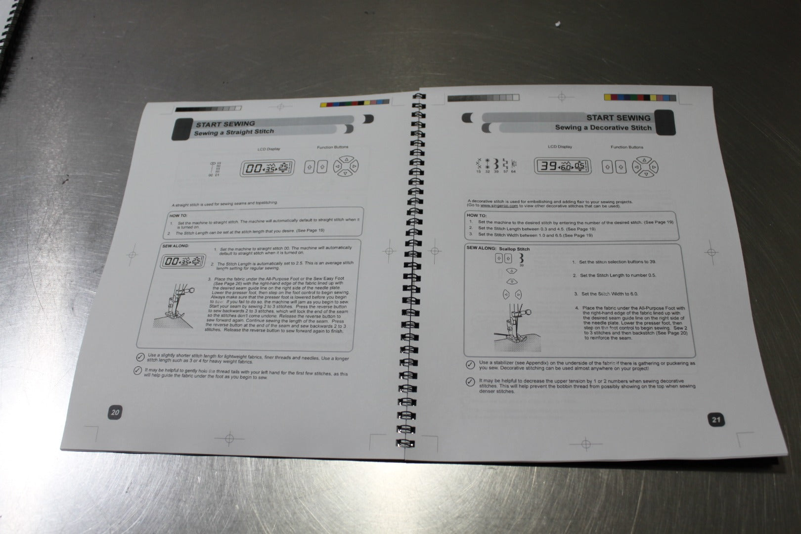Owners Manual for Singer 5560 Sewing Machine 34 Pages With Clear Covers